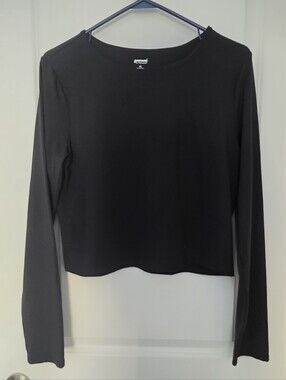 Yummi Long Sleeve Crop Top Size XL
